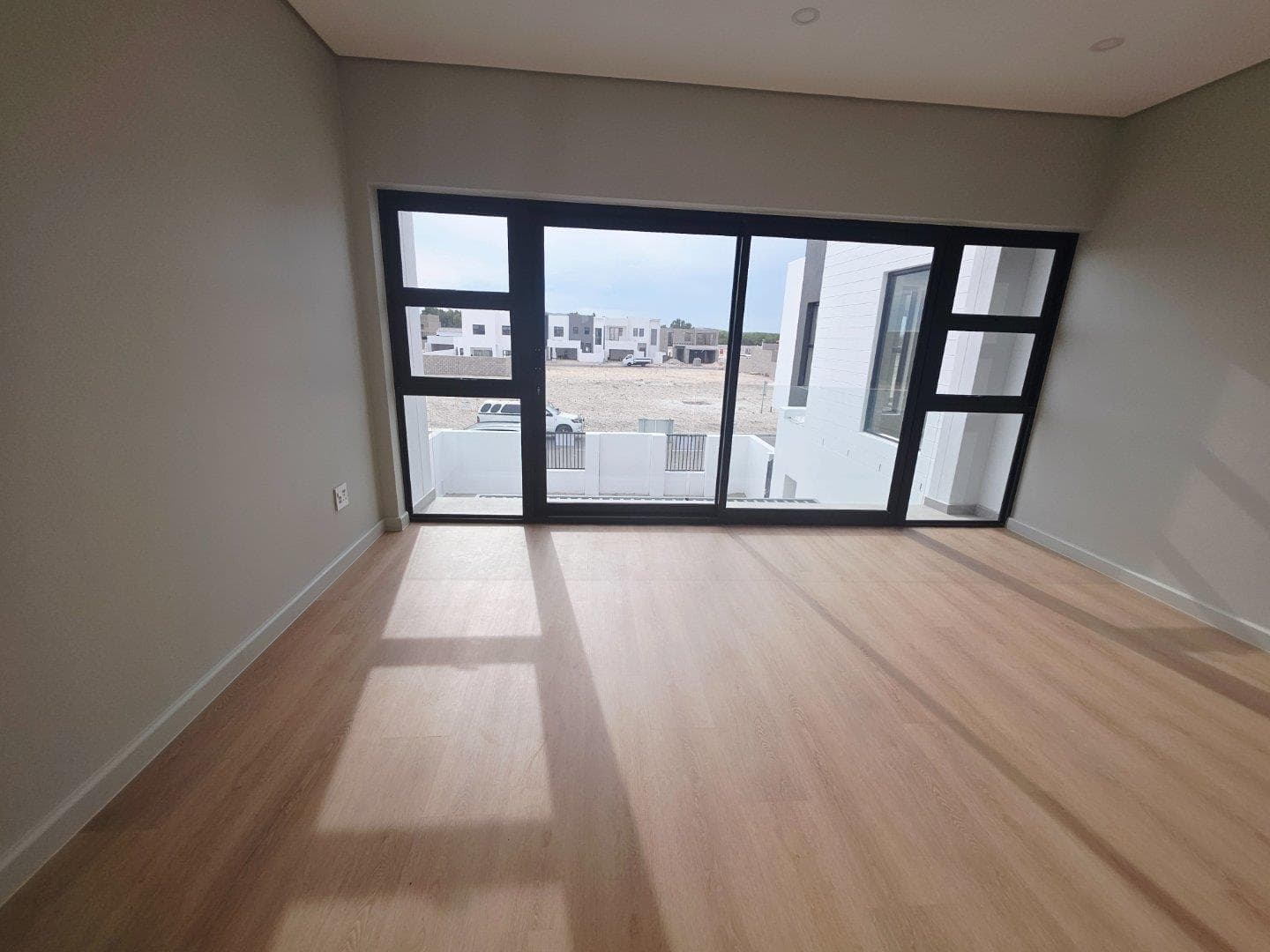 Your Vision, Your Home — North-Facing Plot & Build Opportunity in Parklands North - view 17